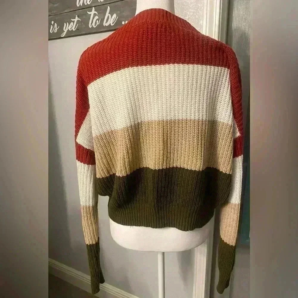 Ambiance Apparel women’s cropped long sleeve sweater in rust beige tan green SM - Picture 6 of 7